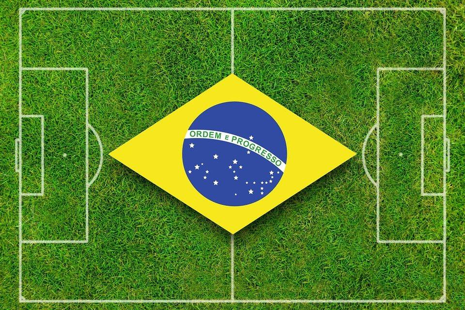 Contratar técnico estrangeiro é a solução para o futebol brasileiro?